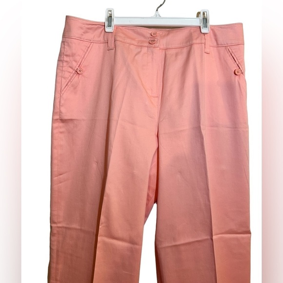 Larry Levine Soft Stretch Career Crop Pants Peach Capris Size 16  NWT - Picture 3 of 13